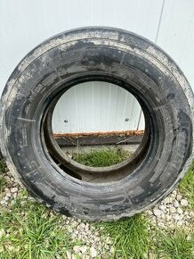 Michelin X Multi 285/70 r19.5 predná vodiaca - 1