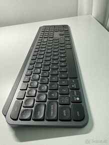 Logitech MX Keys