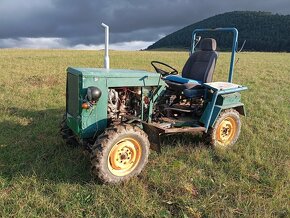 Predám Malotraktor domácej výroby 4x4 - 1