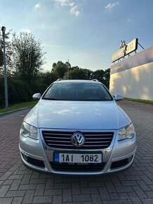 Predam vw passat b6 combi.