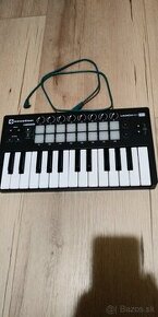 Predám Novation Launchkey MINI MK2