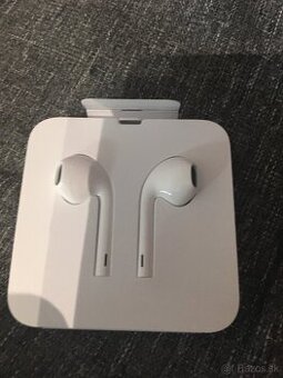  Apple EarPods s lightening konektorom,nove