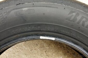 Bridgestone 225/65 R17