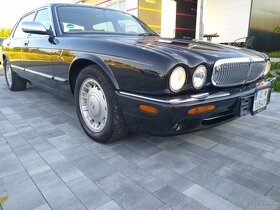 Jaguár XJ8 Daimler 4,0 V8