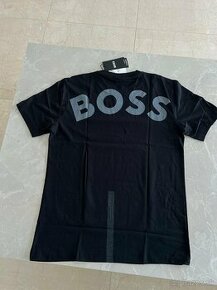 Hugo Boss pánske tričko XL - 1