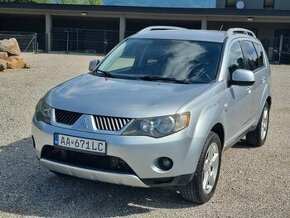 MITSUBISHI OUTLANDER 2,0DI-D 4WD