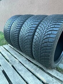 Kumho 225/45 R17 4x=200€