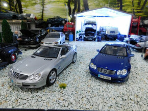 2x model auta Mercedes SL Class cabrio 1:18 Maisto - 1