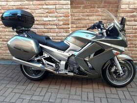 Yamaha FJR 1300 - 1