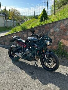 Triumph Street Triple 765 R - 1