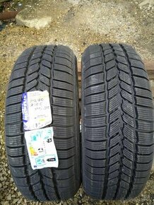 215/60 R 16 C zimné MICHELIN.