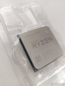 AMD Ryzen 2700X