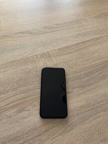 Iphone XR na náhradné diely