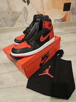 Nike Jordan 1 Retro High OG Satin Bred - 1