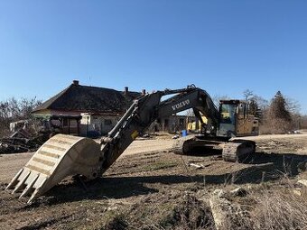 VOLVO EC250DL