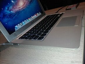 MacBook Air Mid 2008. 13,3". OS Lion. - 1