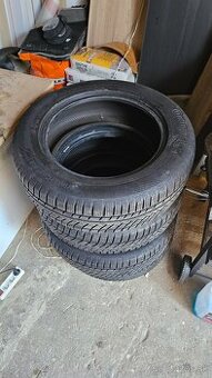 Zimné pneu 215/65 R17 H