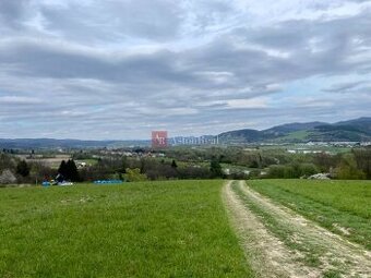 PREDAJ: Rekreačný pozemok so základovou doskou pre chatu Mik - 1