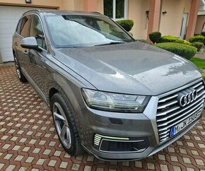 Audi Q7 E-tron