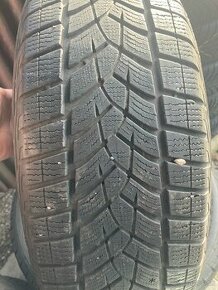 225/65 R17 zimne 4ks Goodyear