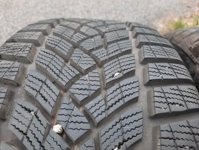 zimne 235/45 r18