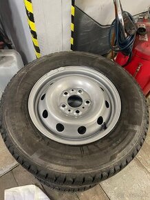 Zimné pneu + disky 215/70 r15c hankook