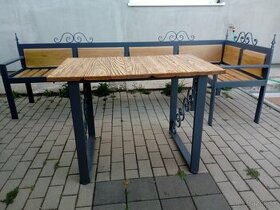 Rohová lavica so stolom - 1