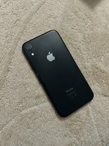 Predám iPhone XR - 1