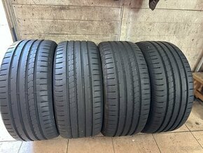 235/45R17 letne