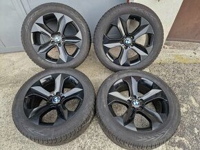 BMW R19 zimna sada X5/X6 19" Nokian