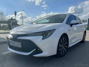 Predám Toyota Corolla Sport Touring Hybrid 11/2021 (DPH) - 1