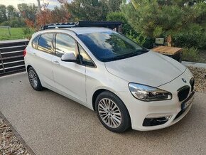 BMW 218i Active Tourer (F45) - 1