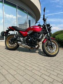 Kawasaki Z650 RS + doplnky - iba 253 km