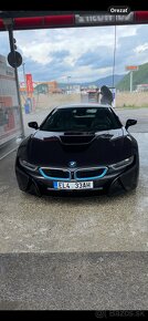 I8 - 1