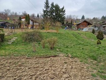 Na predaj záhradu v záhradkárskej osade Bánovce nad Bebravou