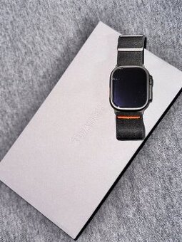 Apple Watch Ultra 2 black Titan