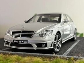 1:18 Mercedes-Benz S63 AMG (W221) - AUTOart Millenium - 1