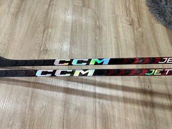 ✅ CELÉ HOKEJKY CCM JETSPEED FT5 PRO - 75 F - P92 - 169 CM ❤️