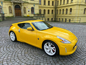 Nissan 370z coupe - 2017 - 23.800km - Chicane yellow - 7AT - 1