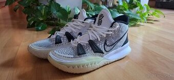 Tenisky Nike Kyrie 7 Brooklyn beats