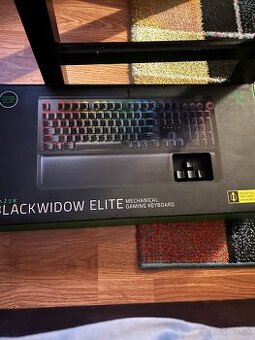 Klavesnica razer blackwidow elite