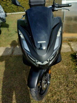 Skúter Honda PCX125