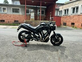 Yamaha MT-01 model RP18 rok 2009