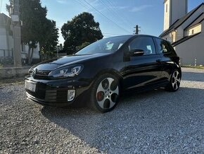 Golf gti - 1