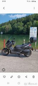 Predám skoro novú Yamaha XMAX 300