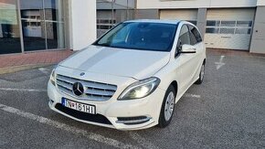 ☀️Mercedes B 180 - AUTOMAT - LED Svetlomety - Sez.Prezutie☀️