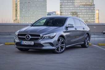 Mercedes-Benz CLA Shooting Brake 220 4MATIC A/T - 1