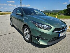 Kia Ceed 1,0 T-GDi r.22 SILVER PACK v ZÁRUKE