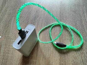 Svietiace káble USB-C a Apple - 1