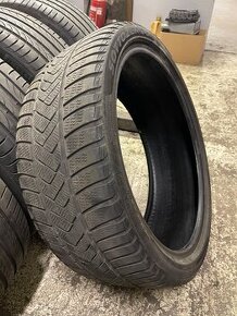 Pirelli winter sotto zero 3 255/35r21 zimné